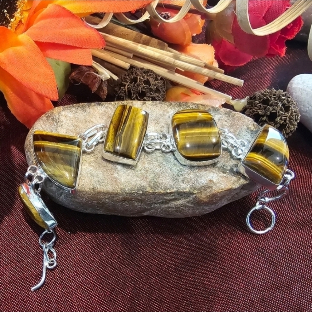 Tiger Eye Bracelet - balances the soul